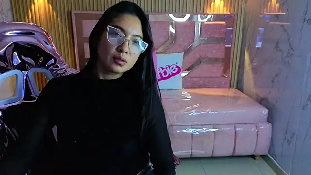 Snapshot of danna_sweet_s chatting on October 27, 3:21 am danna sweet s online show from October 27, 3:21 am