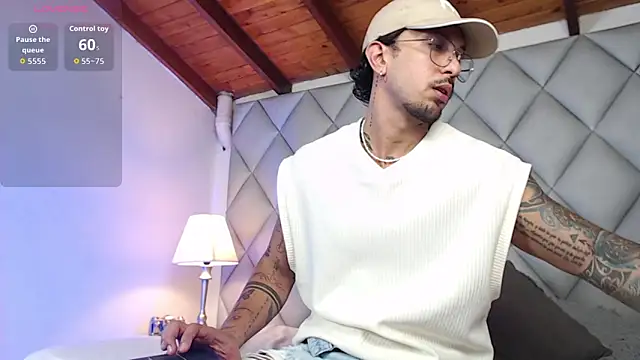 Liam Espinoza online show from October 29, 7:59 pm