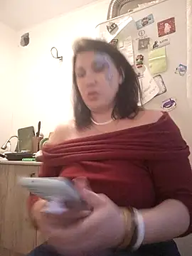 Snapshot of Ambika_beauty chatting on May 9, 5:40 pm Ambika beauty online show from May 9, 5:40 pm