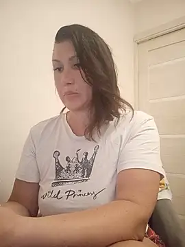 Snapshot of Ambika_beauty chatting on June 10, 7:24 pm Ambika beauty online show from June 10, 7:24 pm