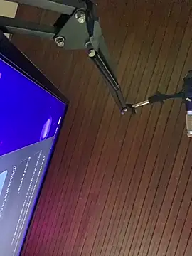 LunaMoore Pink online show from February 3, 12:21 pm