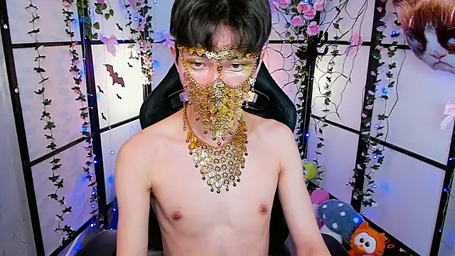 Snapshot of ShyAzianBoy chatting on October 31, 12:50 pm ShyAzianBoy online show from October 31, 12:50 pm