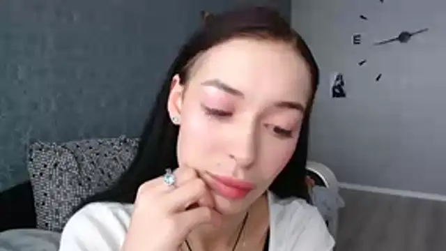 Daphne Darkthorn online show from November 2, 10:17 am