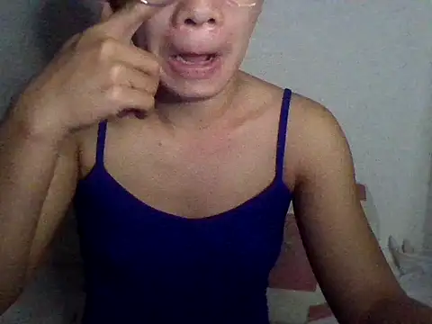 cocomum online show from February 5, 6:12 pm