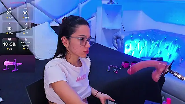 GabbiePrice online show from February 24, 11:52 am