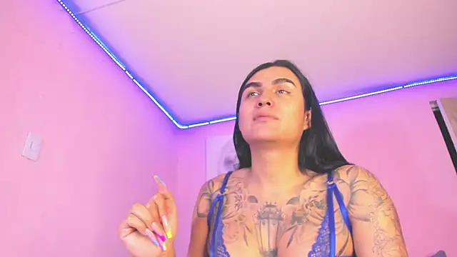 BiancaValentinna online show from February 4, 7:09 pm