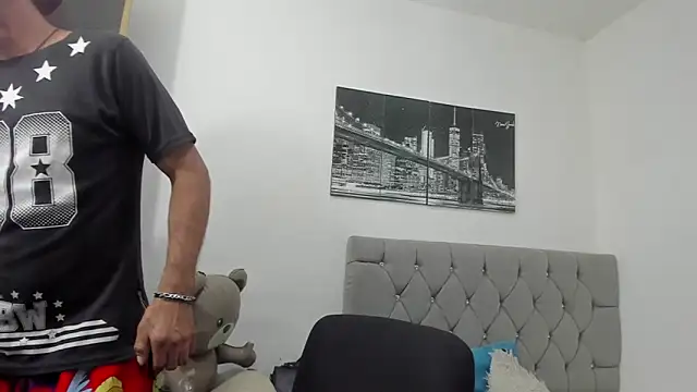 Sofi And Santy online show from March 1, 11:18 pm