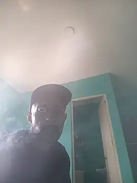 Snapshot of Chukytupi13 chatting on February 6, 8:56 pm Chukytupi13 online show from February 6, 8:56 pm