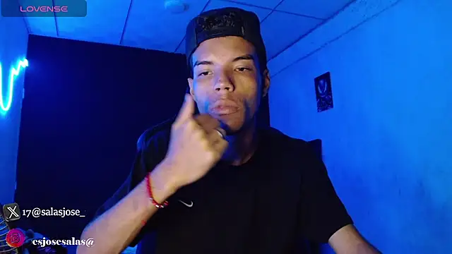 jhojan foxxx  online show from November 29, 8:34 pm