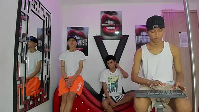 EMPIRE BOYS1 online show from November 18, 7:29 pm