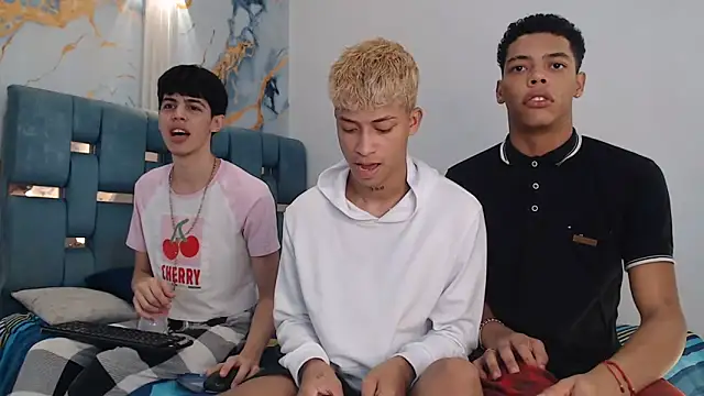 EMPIRE BOYS1 online show from March 28, 7:13 pm