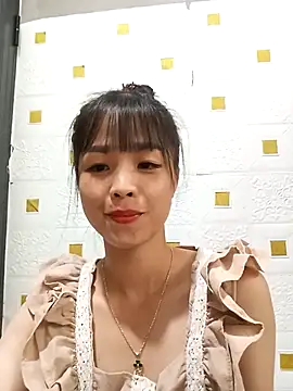Snapshot of Su_symeo chatting on October 23, 5:29 am Su symeo online show from October 23, 5:29 am