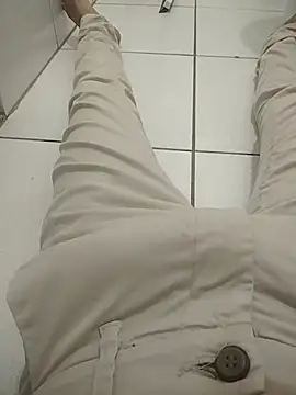 Snapshot of Guilhermekovaliosky chatting on December 15, 1:59 pm Guilhermekovaliosky online show from December 15, 1:59 pm