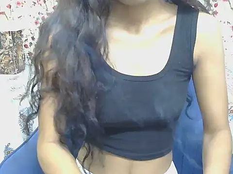 Snapshot of hii_tanisha chatting on October 15, 5:51 am hii tanisha online show from October 15, 5:51 am