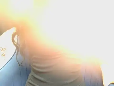 Snapshot of hii_tanisha chatting on October 18, 5:21 am hii tanisha online show from October 18, 5:21 am