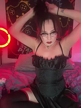 Snapshot of MiniMonroe chatting on October 30, 8:05 am MiniMonroe online show from October 30, 8:05 am