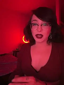 Snapshot of MiniMonroe chatting on November 23, 6:24 am MiniMonroe online show from November 23, 6:24 am