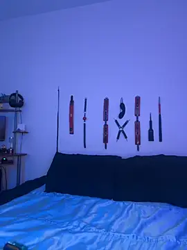 Snapshot of MiniMonroe chatting on November 25, 9:20 am MiniMonroe online show from November 25, 9:20 am