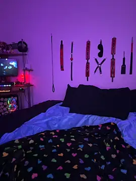 Snapshot of MiniMonroe chatting on November 27, 9:44 am MiniMonroe online show from November 27, 9:44 am