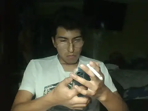 Snapshot of Rizz_Latino chatting on February 4, 5:57 am Rizz Latino online show from February 4, 5:57 am