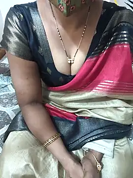 Snapshot of Best_Kannada_Couple chatting on February 16, 4:41 am Best Kannada Couple online show from February 16, 4:41 am