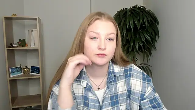 AdenaBourgois online show from October 13, 10:37 am
