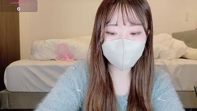 yura ra ra online show from June 9, 2:17 pm
