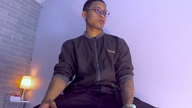 Jayden Morris online show from March 14, 6:57 pm