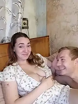 Snapshot of Mistyy_Wet chatting on October 29, 10:44 pm Mistyy Wet online show from October 29, 10:44 pm