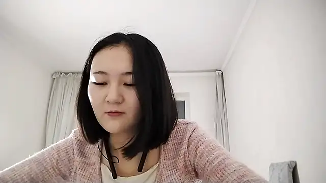 Lyndasilk online show from October 15, 2:28 pm