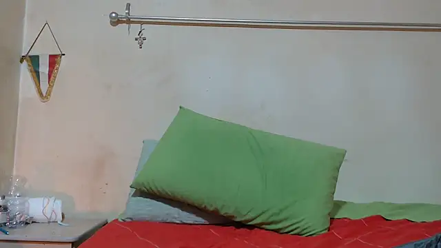 Monellaxx online show from December 4, 8:28 pm