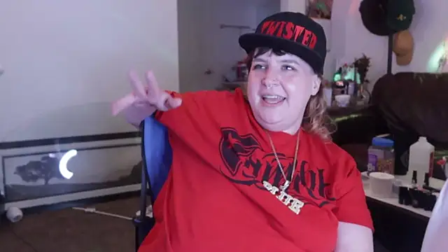 Snapshot of BellaBlueBBW chatting on January 20, 1:42 pm BellaBlueBBW online show from January 20, 1:42 pm