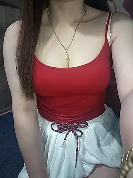 Snapshot of LeanaLy chatting on March 14, 6:41 am LeanaLy online show from March 14, 6:41 am