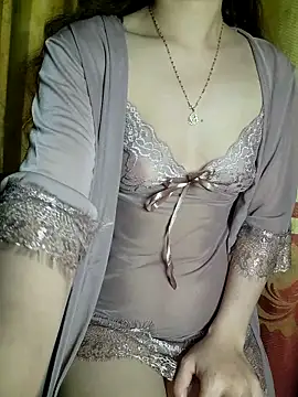 Snapshot of LinaCii chatting on December 14, 3:28 pm LinaCii online show from December 14, 3:28 pm