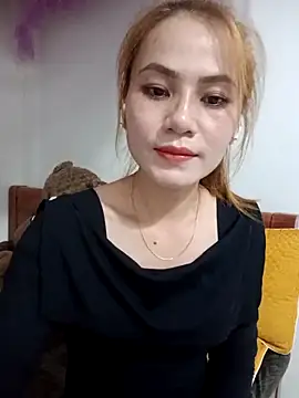 Snapshot of Labi2k chatting on October 30, 1:34 pm Labi2k online show from October 30, 1:34 pm