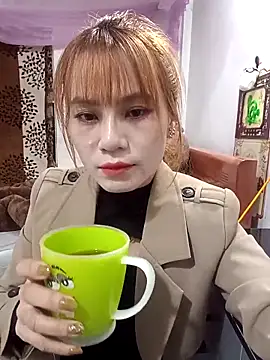 Snapshot of Labi2k chatting on November 19, 2:28 pm Labi2k online show from November 19, 2:28 pm