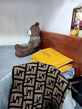 Snapshot of Labi2k chatting on November 23, 2:17 pm Labi2k online show from November 23, 2:17 pm