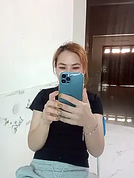 Snapshot of Labi2k chatting on November 24, 8:58 am Labi2k online show from November 24, 8:58 am