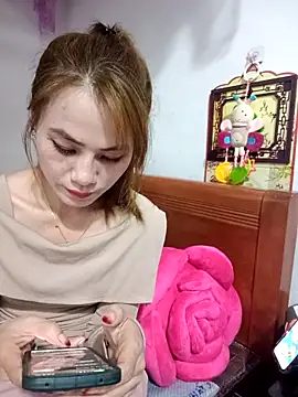 Snapshot of Labi2k chatting on December 5, 3:26 am Labi2k online show from December 5, 3:26 am