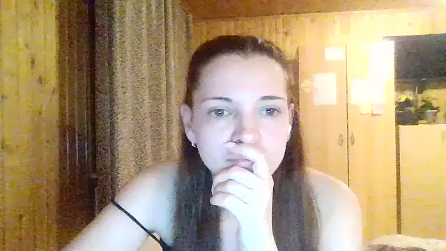 Snapshot of AmeliieLaFleur chatting on April 16, 6:30 pm AmeliieLaFleur online show from April 16, 6:30 pm