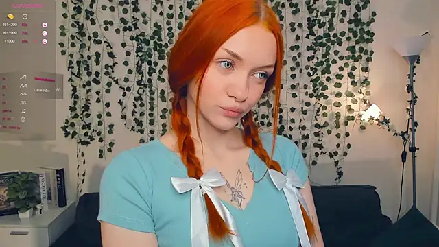 Snapshot of Foxy_blush chatting on October 21, 7:03 pm Foxy blush online show from October 21, 7:03 pm