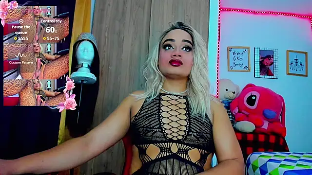 Sofiabigcock22 online show from July 17, 11:17 am