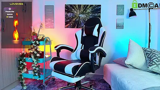 Alex carter online show from October 31, 10:05 am