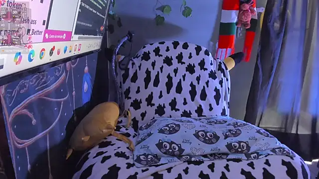 Sharlott smith online show from December 16, 6:46 pm