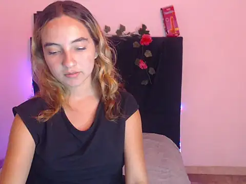 Snapshot of mandyy_petite chatting on October 11, 7:56 pm mandyy petite online show from October 11, 7:56 pm