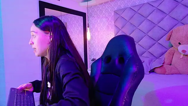 Snapshot of CARO_ADAMS1 chatting on November 28, 11:46 am CARO ADAMS1 online show from November 28, 11:46 am