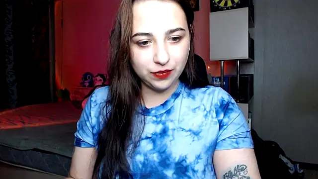 Snapshot of OliviaHeart chatting on October 13, 3:01 pm OliviaHeart online show from October 13, 3:01 pm