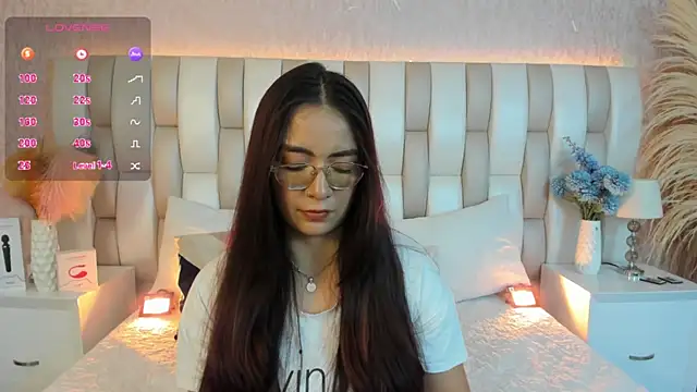 Ari lynn  online show from November 19, 3:17 am