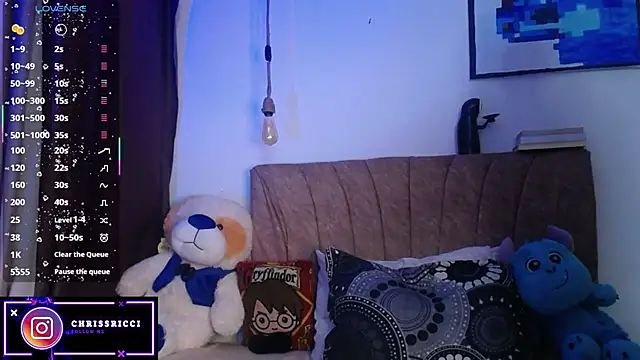 Chriss-ricci online show from October 13, 5:18 am