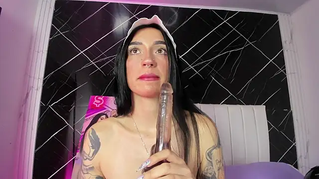 Snapshot of Candy_leilaa3 chatting on June 7, 3:10 am Candy leilaa3 online show from June 7, 3:10 am